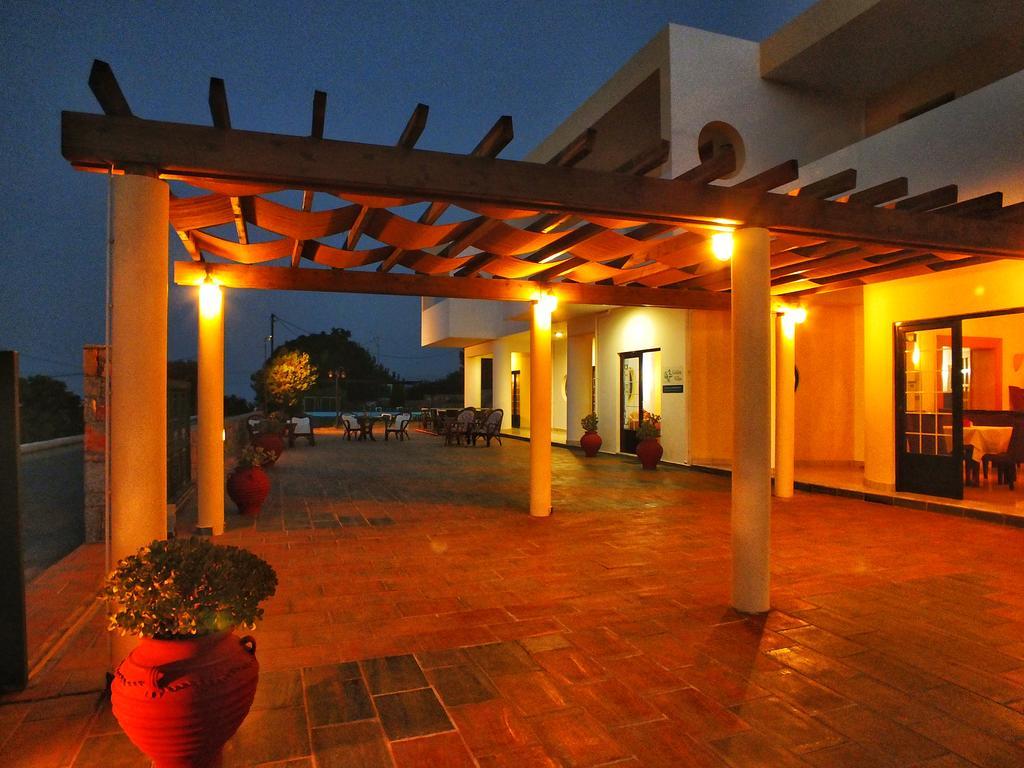 خيرسونِسوس Golden Villas - Hotel Apartments & Villas المظهر الخارجي الصورة