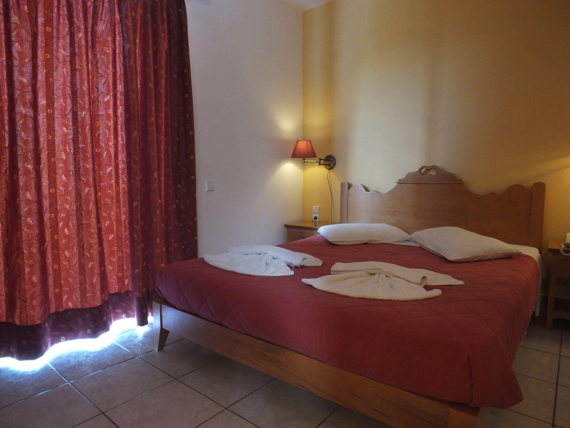 خيرسونِسوس Golden Villas - Hotel Apartments & Villas المظهر الخارجي الصورة