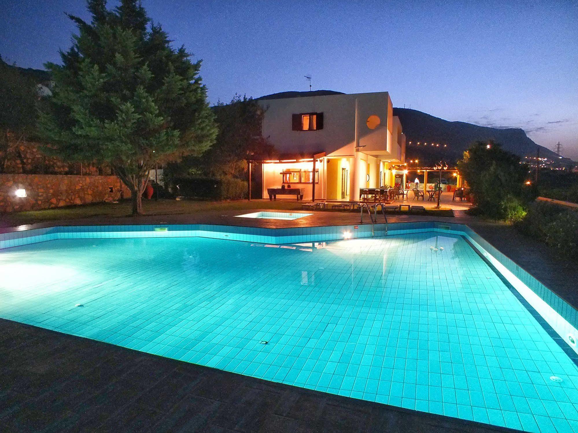 خيرسونِسوس Golden Villas - Hotel Apartments & Villas المظهر الخارجي الصورة